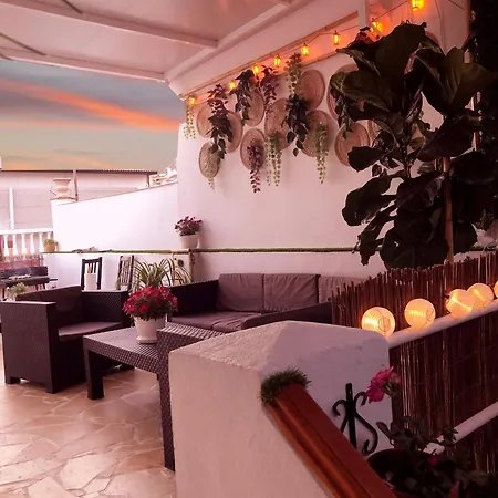 Holiday home Adosado Flores